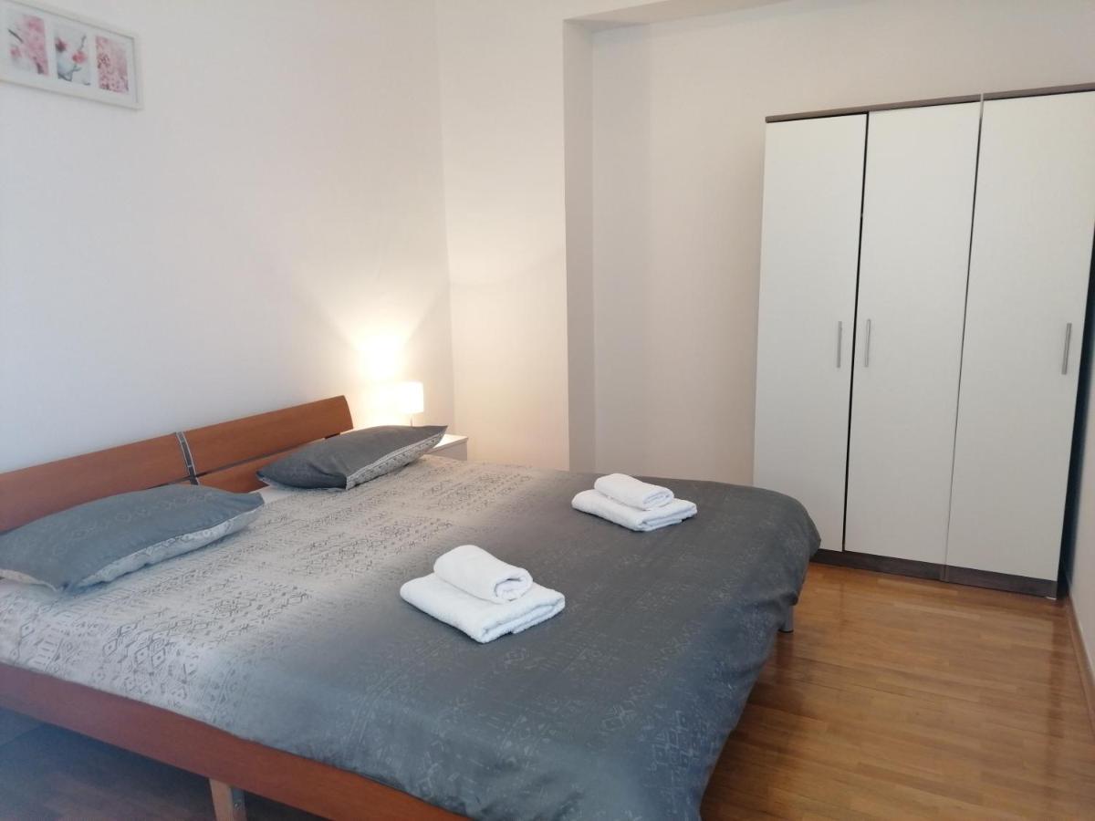 Apartments Smile Split Luaran gambar