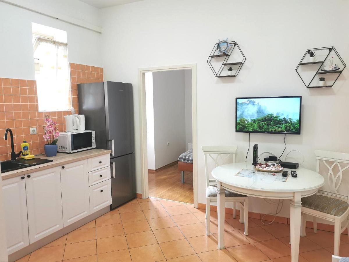 Apartments Smile Split Luaran gambar