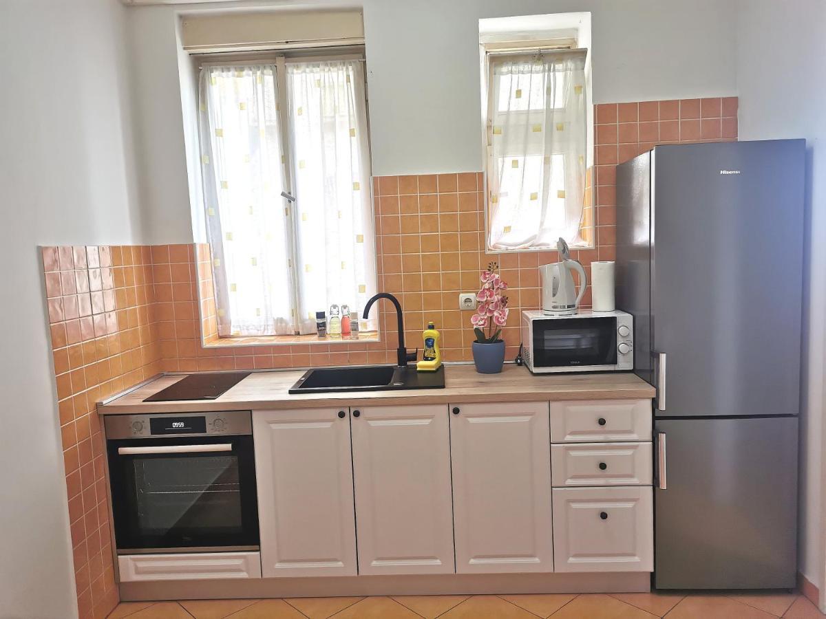Apartments Smile Split Luaran gambar